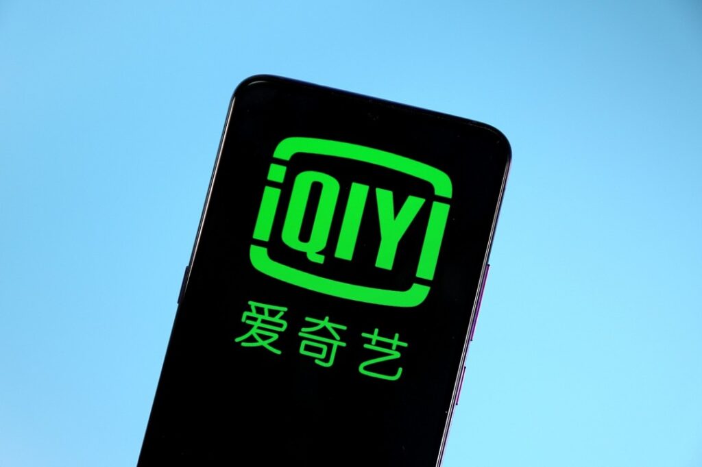 国内AI企业MiniMax被爱奇艺起诉索赔 被指侵犯版权