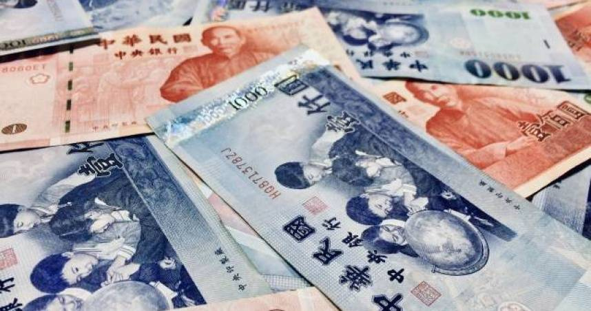 勞保局中秋前發錢了 10筆款項陸續匯進勞工帳戶