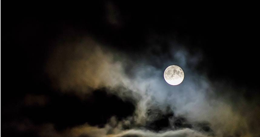 中秋陣雨全台賞月碰運氣　「7縣市」機會大