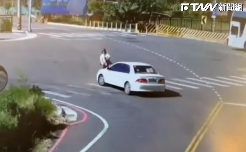 桃園女騎士遭撞慘死輪下!肇事者逃逸宜蘭後竟「公廟自縊」